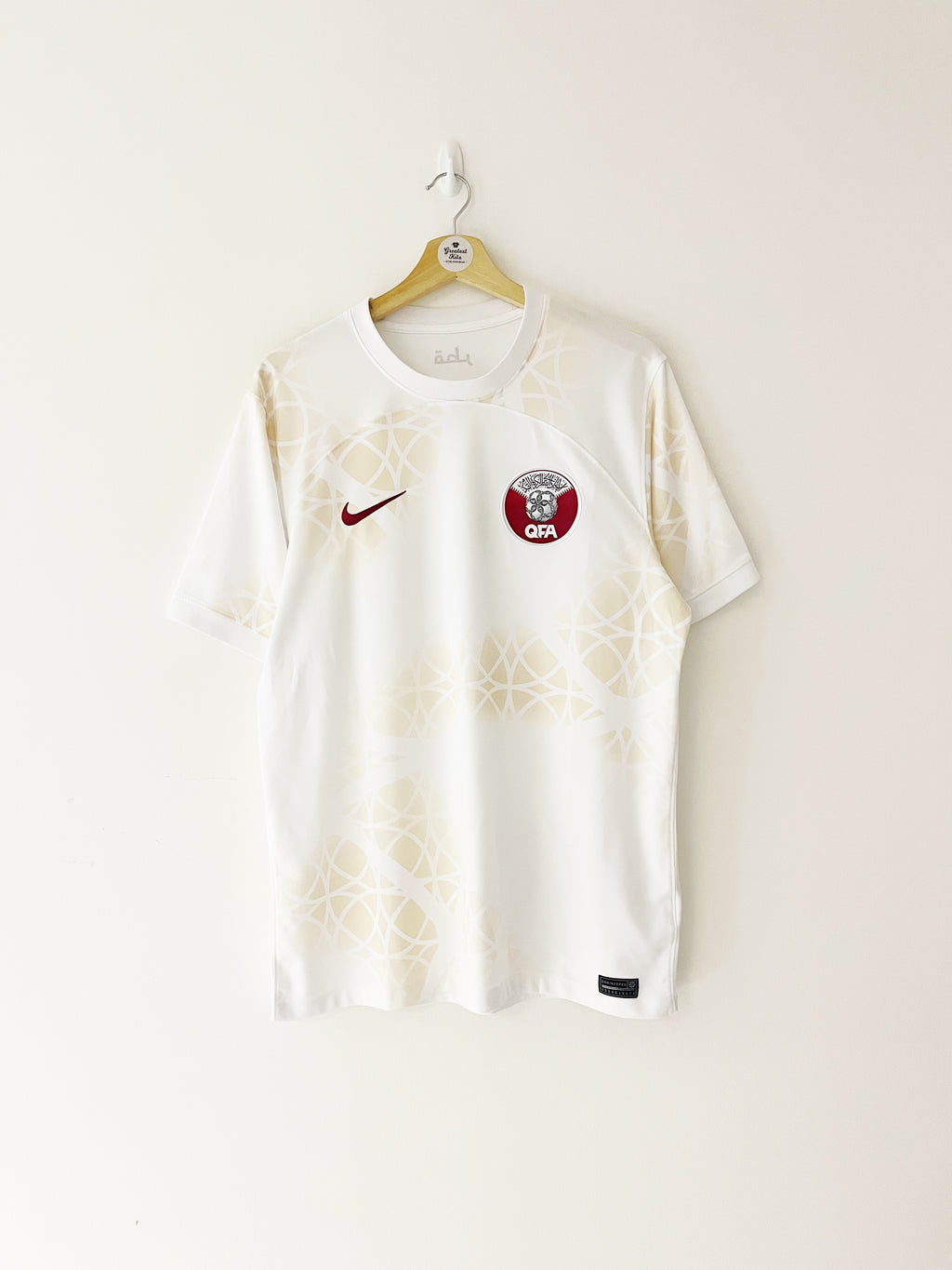 2022/23 Qatar Away Shirt (L) 9/10