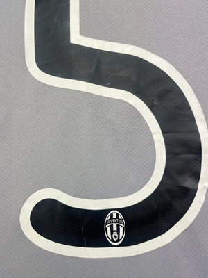 2009/10 Juventus Away Shirt Cannavaro #5 (XL) 7.5/10