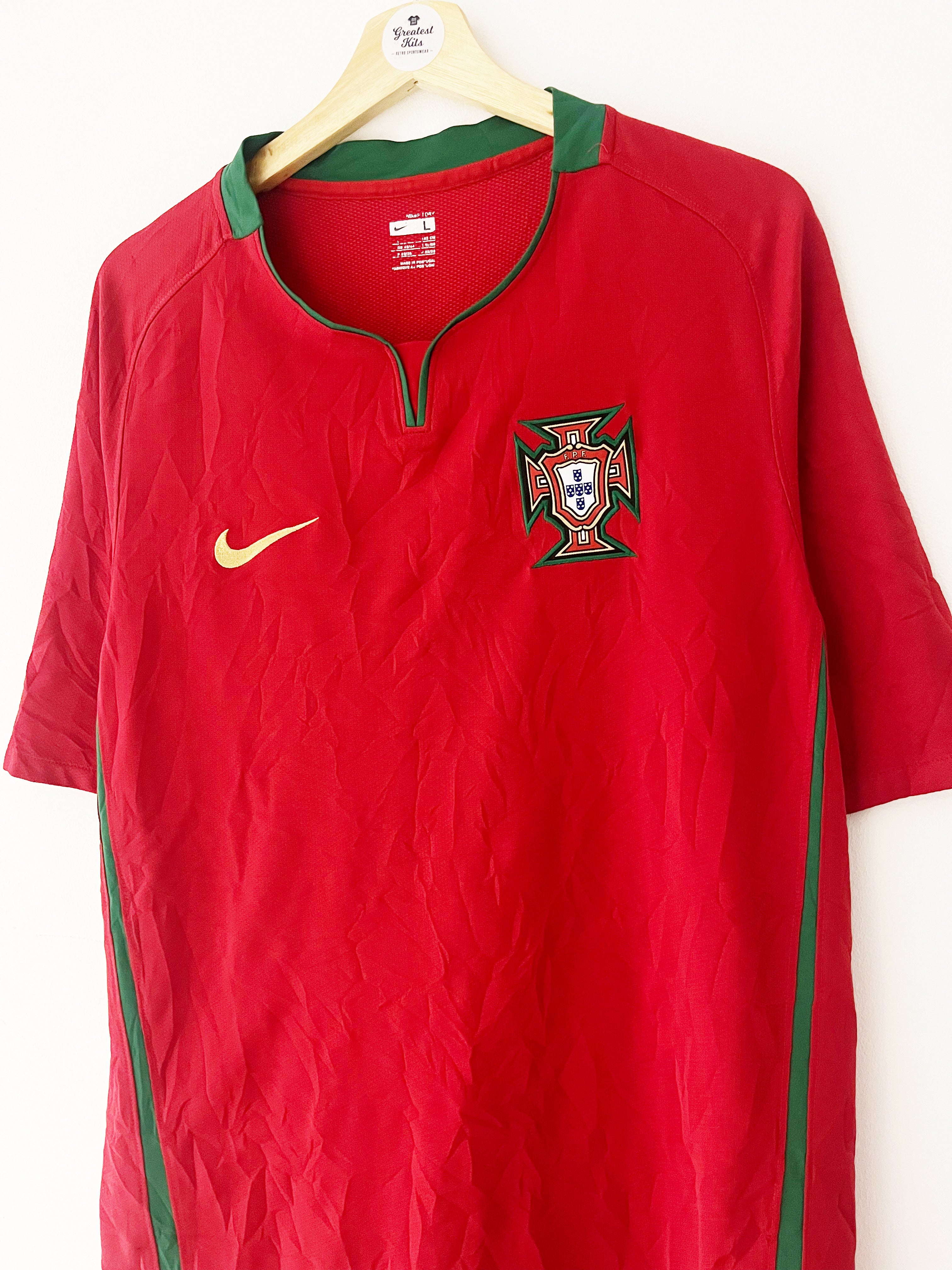 2008/10 Portugal Home Shirt (L) 9/10