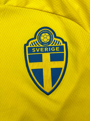 2020/21 Sweden Home Shirt (L) 9/10