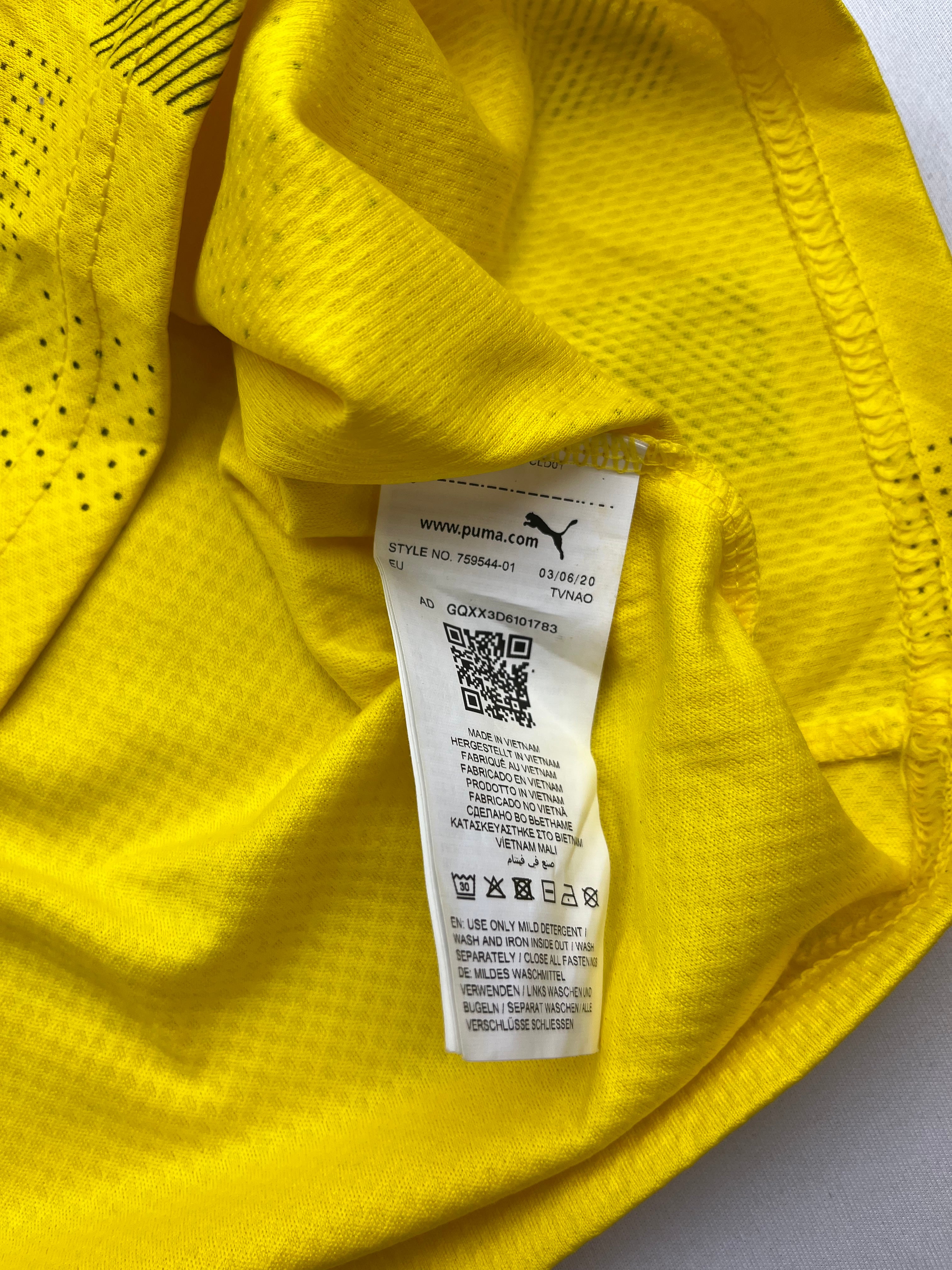 2021 Borussia Dortmund DFB-Pokal Final Home Shirt #29 (M) 9/10