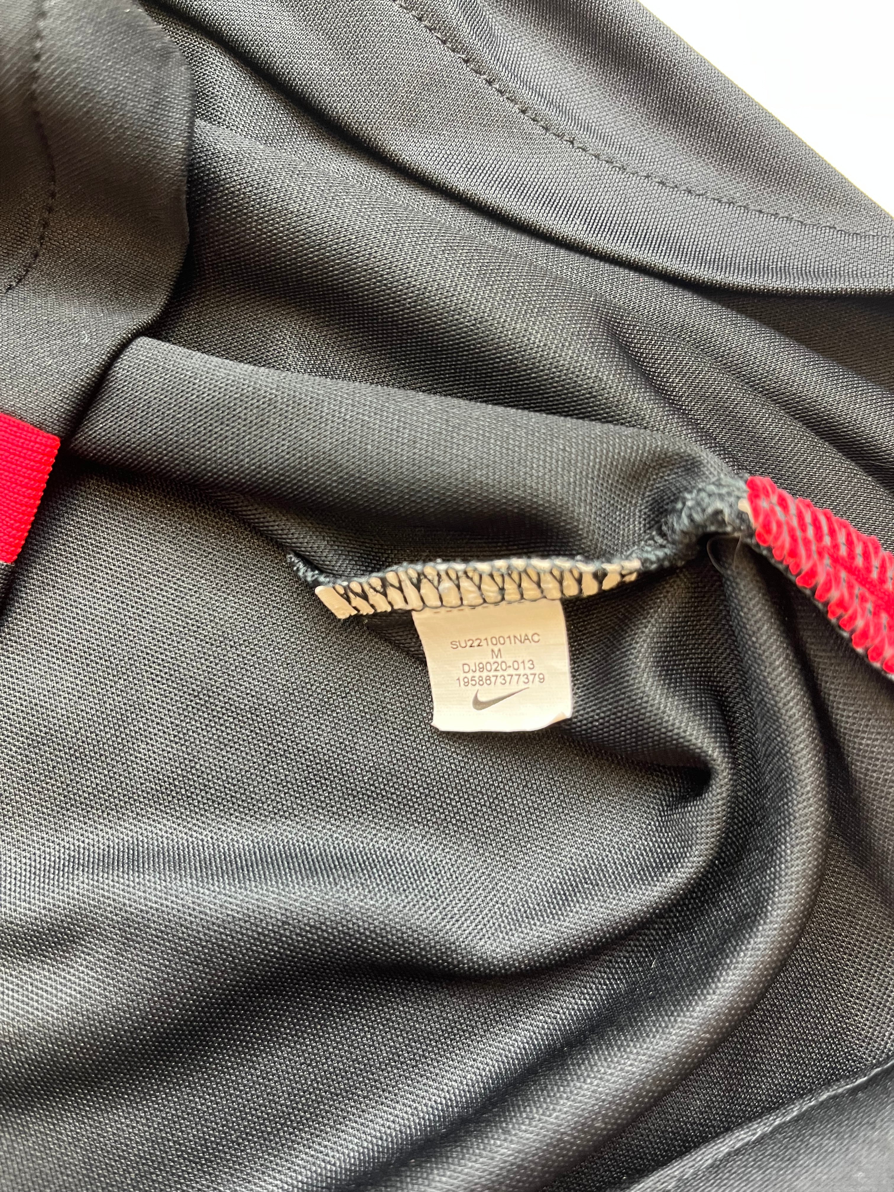 2022/23 Liverpool Training Shirt (M) 9/10