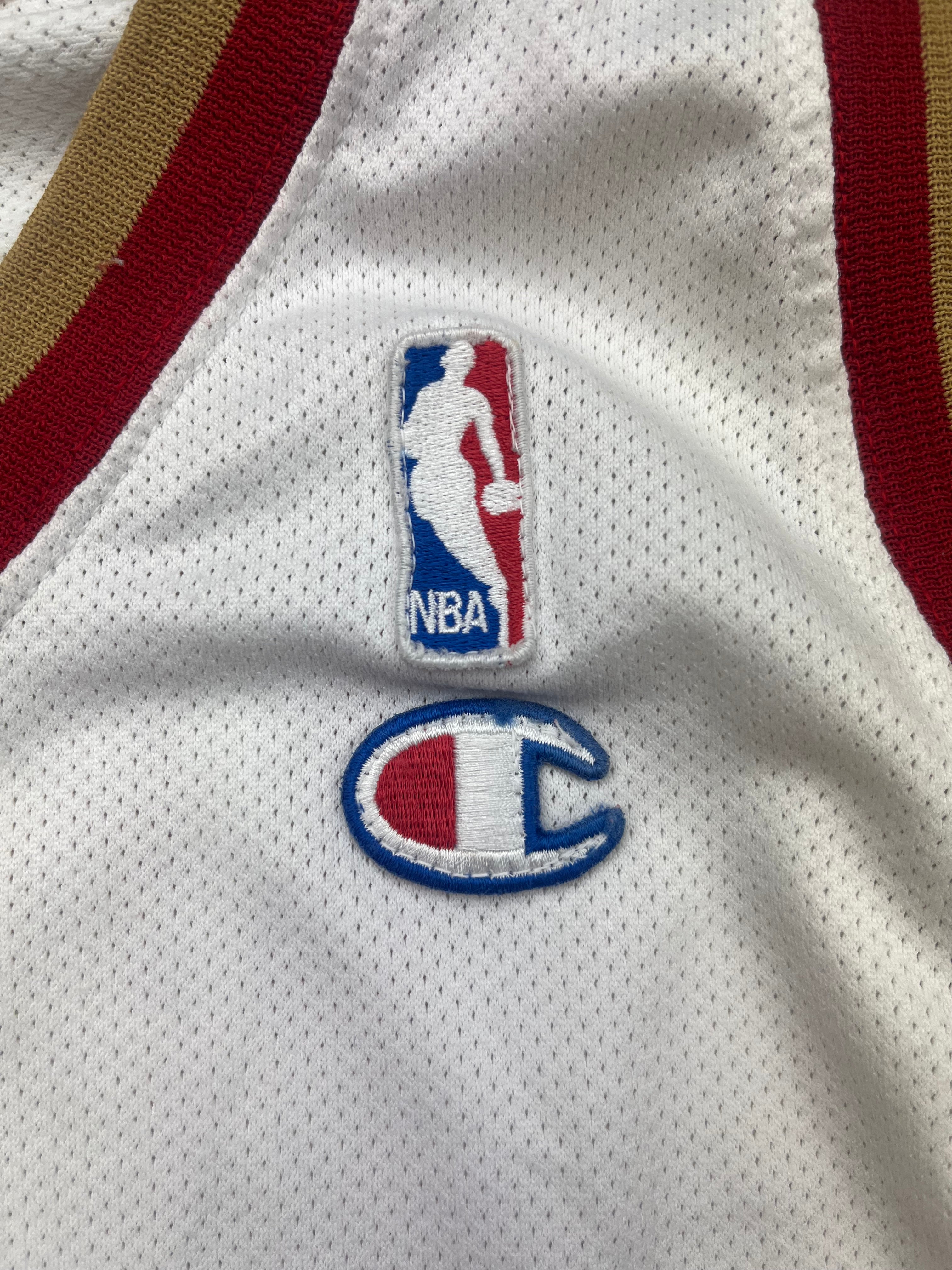 2003/10 Cleveland Cavaliers Champion Home Jersey James #23 (XL) 9/10