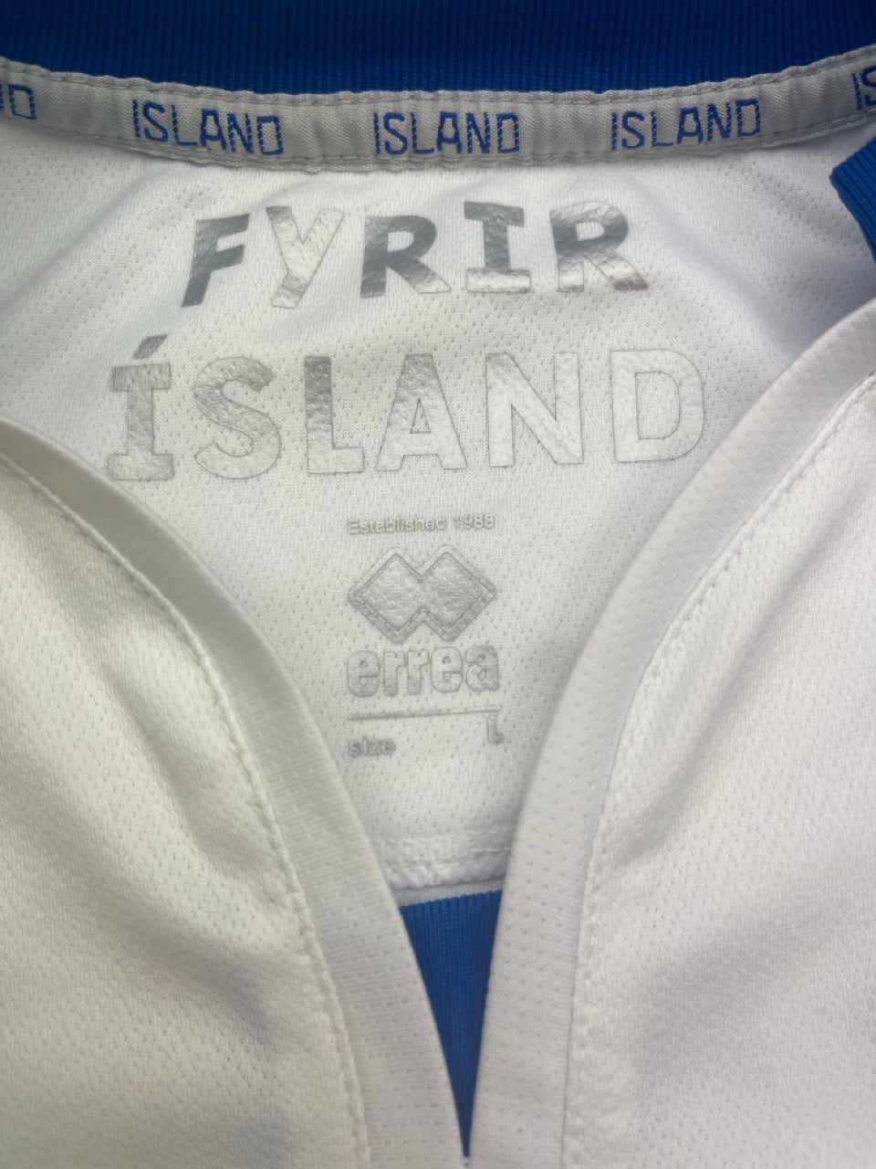 2016/17 Iceland Away Shirt B.Bjarnason #8 (L) 9/10