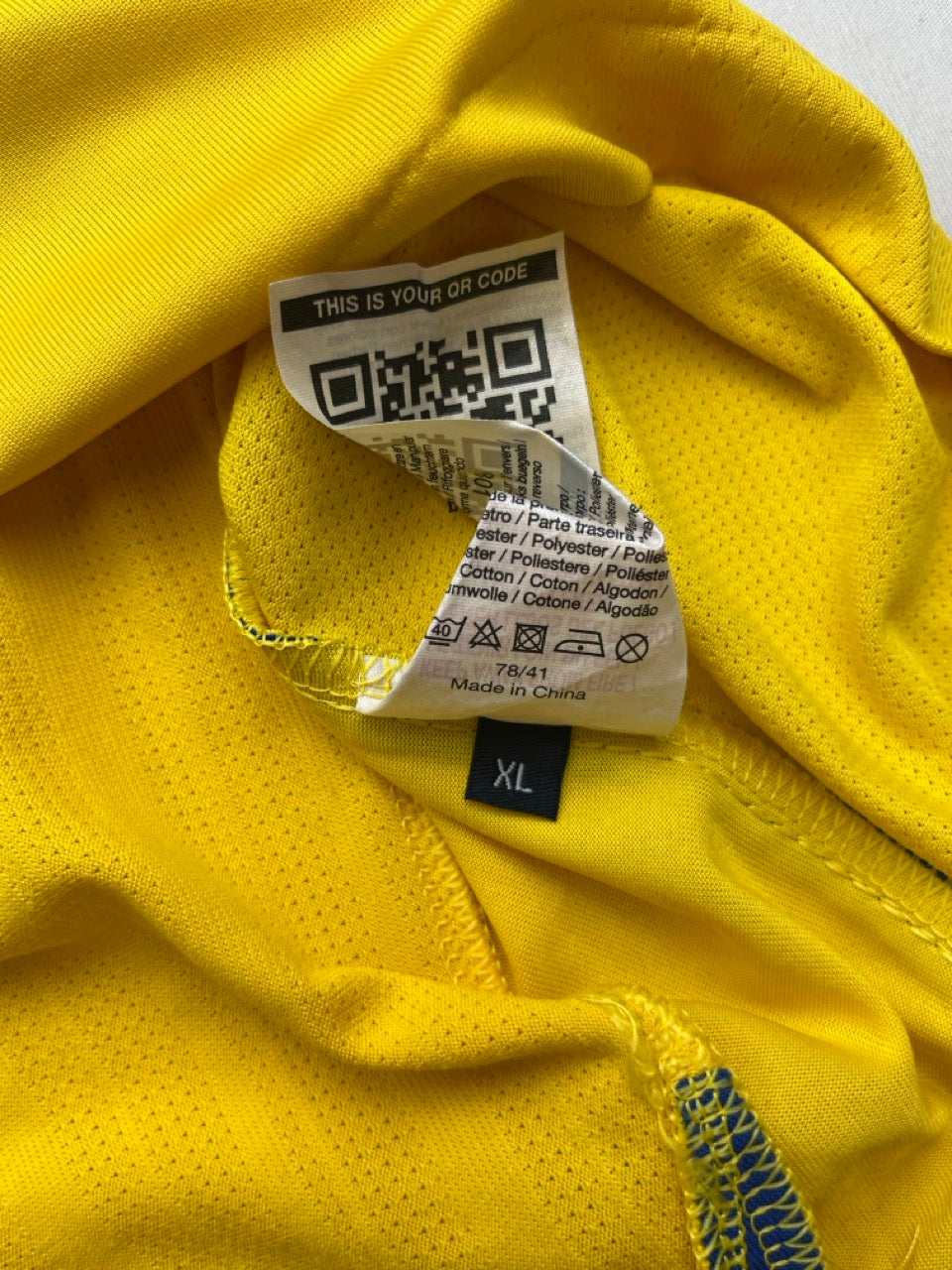 2007/09 Sweden Home Shirt (XL) 9/10