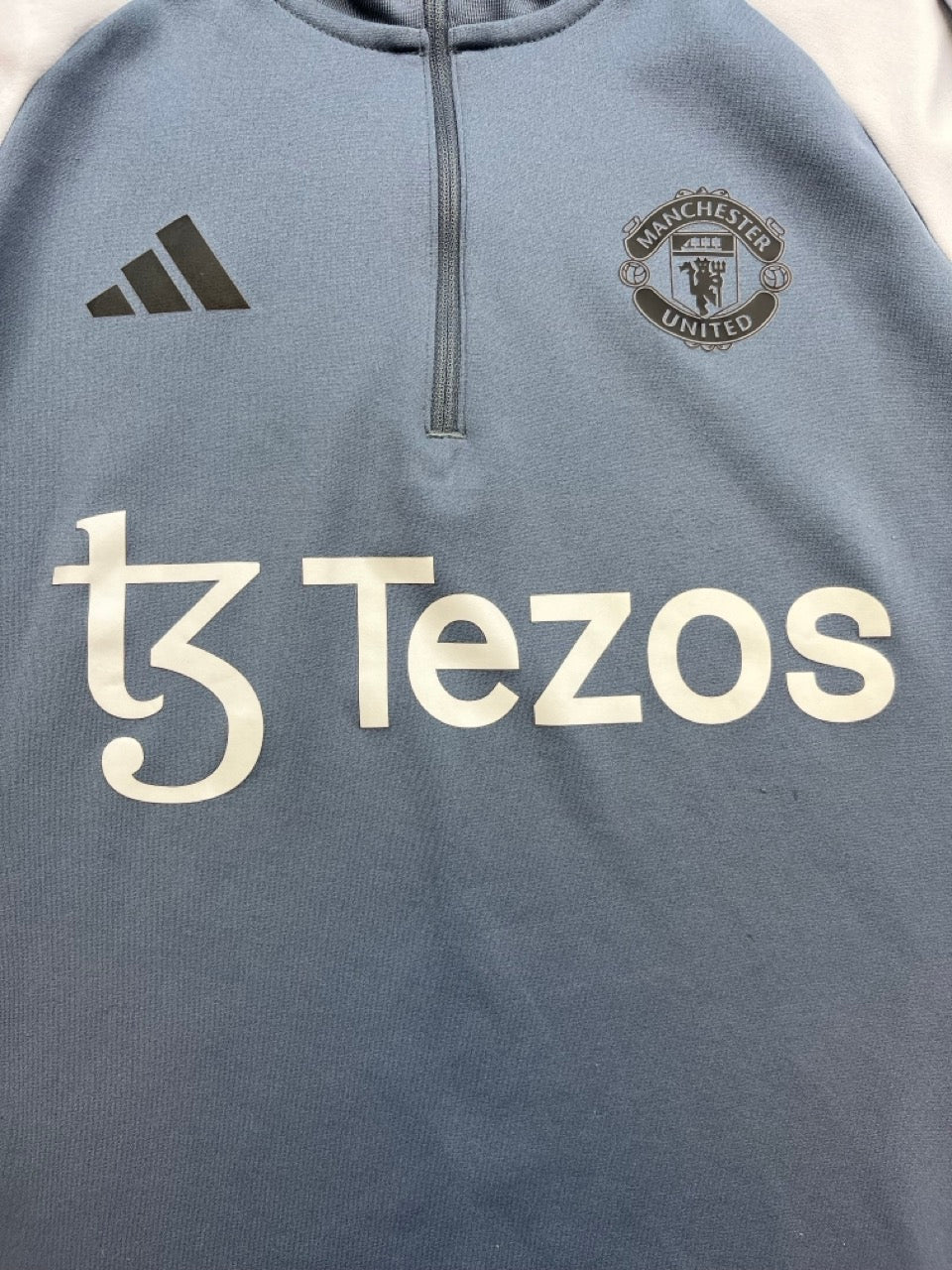 2022/23 Manchester United 1/4 Zip Training Top (S) 8/10